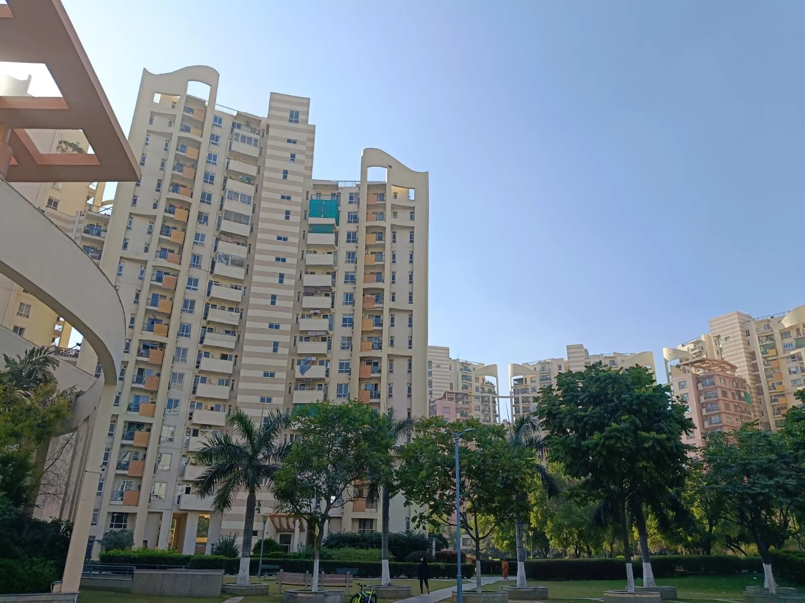 2, 3, 4, 5 BHK Flats For Rent South City 2 Gurgaon