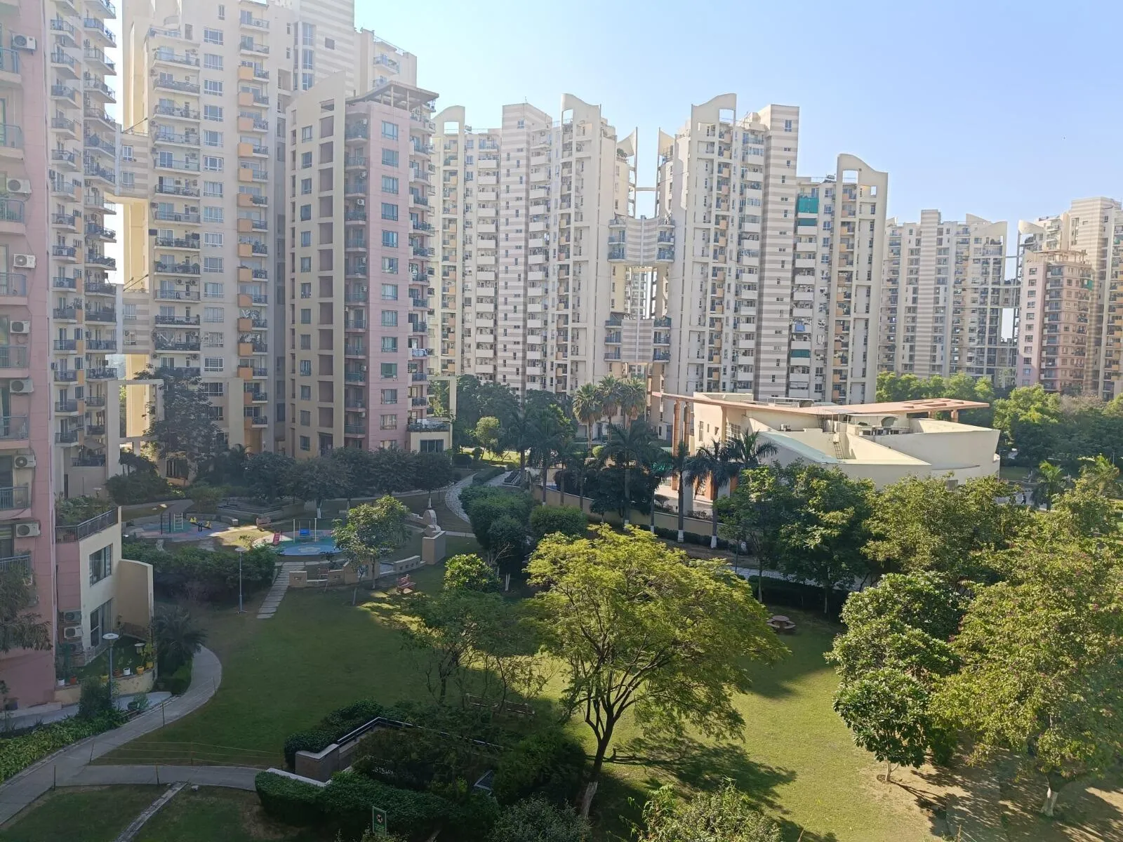 Unitech Close South